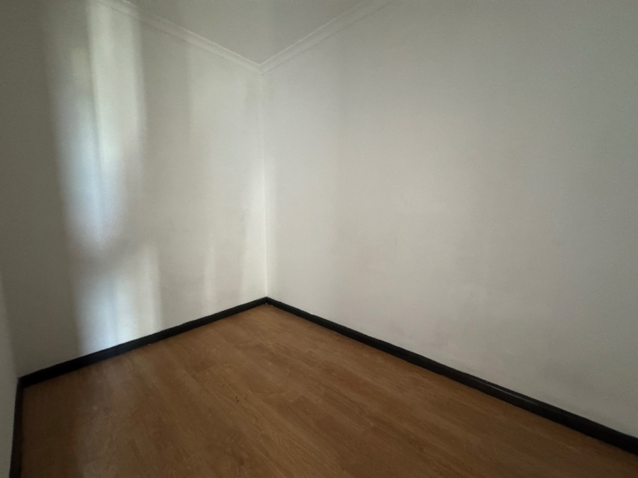 4 Bedroom Property for Sale in Black River Western Cape